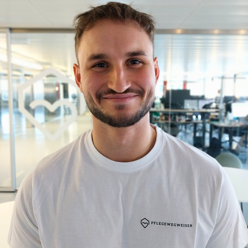 Gian-Luca Schlatter Pflegefachmann bei Angehörigenspitex Pflegewegweiser Nidwalden