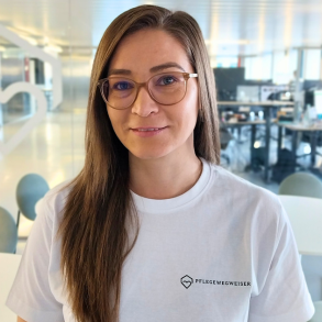 Naomi Andreea Cristea Pflegefachfrau bei Angehörigenspitex Pflegewegweiser Bern